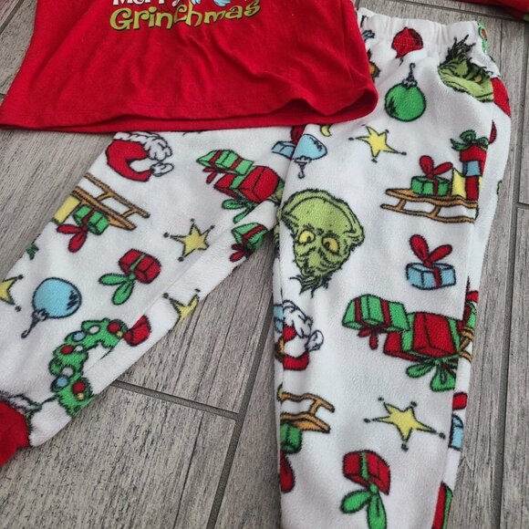 Dr. Seuss “Merry Grinchmas” Toddler 2-Piece Pajama Set Red Size 3T/2T - Picture 4 of 9